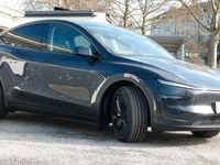 Neu Tesla Model Y Performance 378 kW (514 PS) 2026 Schwarz SUV