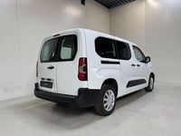 Używany Opel Combo 102 KM (75 kW) 2023 Biały Minivan