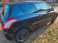 Gebraucht Suzuki Swift Comfort 94 PS (69 kW) 2015 Schwarz Kleinwagen