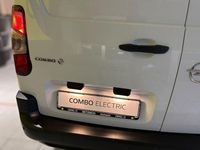 Gebraucht Opel Combo-e Life Edition 100 kW (136 PS) 2024 Kaolin weiss Van