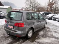 Gebraucht VW Touran Trendline 105 PS (77 kW) 2012 Grau Van / Kleinbus