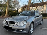 Gebraucht Mercedes E220 150 PS (110 kW) 2007 Grau Kombi
