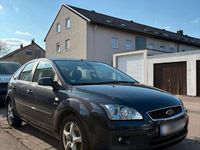 Gebraucht Ford Focus 147 PS (108 kW) 2005 Grau Limousine