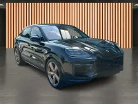 Gebraucht Porsche Cayenne Turbo E-Hybrid Coupe 740 PS (544 kW) 2024 Schwarz SUV