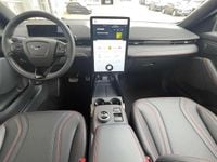 Gebraucht Ford Mustang Mach-E 197 kW (269 PS) 2022 Rot SUV