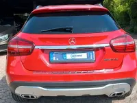 Gebraucht Mercedes GLA180 122 PS (89 kW) 2018 Rot SUV