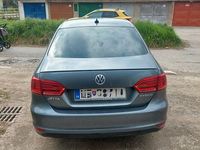 Używany VW Jetta Highline 170 KM (125 kW) 2013 Szary Sedan/Limuzyna