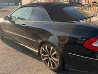 Gebraucht Mercedes CLK240 170 PS (125 kW) 2003 Schwarz Cabrio