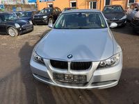 Gebraucht BMW 318 Sport Line 129 PS (94 kW) 2007 Grau Limousine
