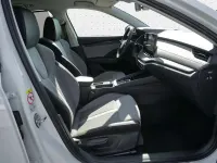 Neu Skoda Octavia 150 PS (110 kW) 2026 Moonweiß perleffekt Kombi
