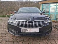 Gebraucht Skoda Superb Ambition 150 PS (110 kW) 2023 Schwarz Kombi