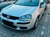 Gebraucht VW Golf 85 PS (62 kW) 2004 Silber Coupé