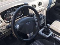 Second-hand Ford Focus 101 CP (74 kW) 2011 Negru Break