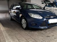 Gebraucht Ford Focus 105 PS (77 kW) 2013 Blau Kombi