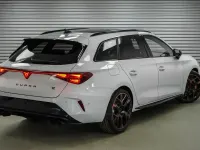 Neu Cupra Leon VZ 333 PS (244 kW) 2026 Nevada white metallic (2y) Kombi