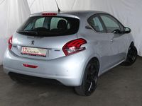 Gebraucht Peugeot 208 Allure 110 PS (80 kW) 2016 Silber Kleinwagen