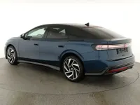 Neu VW ID.7 IQ Drive 210 kW (286 PS) 2026 Aquamarine blau metallic / dach schwarz Limousine