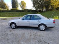 Gebraucht Mercedes C220 Elegance 150 PS (110 kW) 1994 Silber Limousine