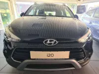 Gebraucht Hyundai i20 YES! 90 PS (66 kW) 2018 Phantom black. / mic Kleinwagen