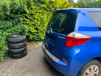 Gebraucht Toyota Verso-S 99 PS (72 kW) 2013 Blau Van / Kleinbus