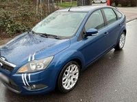 Gebraucht Ford Focus 100 PS (73 kW) 2008 Blau Kleinwagen