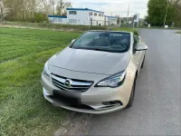 Usata Opel Cascada 140 CV (102 kW) 2013 Beige Cabrio