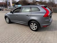 Gebraucht Volvo XC60 Momentum 492 PS (361 kW) 2017 Grau SUV