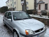 Gebraucht Ford Fiesta 60 PS (44 kW) 2001 Silber Coupé