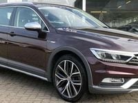 Gebraucht VW Passat Alltrack 220 PS (161 kW) 2018 Rot Kombi