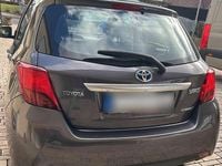 Gebraucht Toyota Yaris Edition-S 101 PS (74 kW) 2017 Grau Kleinwagen