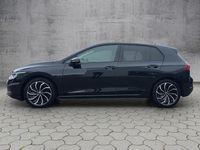 Gebraucht VW Golf VIII Active 150 PS (110 kW) 2022 Deep black perleffekt Limousine