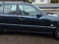 Gebraucht Mercedes C180 122 PS (89 kW) 1998 Blau Kombi