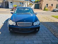 Gebraucht Mercedes C200 122 PS (89 kW) 2005 Blau Limousine