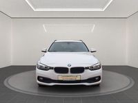 Gebraucht BMW 318 Advantage 150 PS (110 kW) 2017 Weiß Kombi