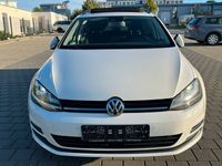 gebraucht VW Golf VII 1.6TDI DSG Cup PANO*NAV*LEDER*XENON*PDC