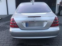 Gebraucht Mercedes E500 306 PS (225 kW) 2002 Silber Limousine