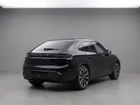 Gebraucht Porsche Macan Turbo 469 kW (639 PS) 2024 Schwarz SUV