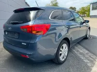 Gebraucht Kia Ceed 128 PS (94 kW) 2014 Blau Kleinwagen