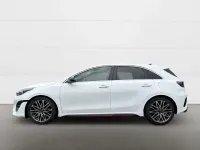 Gebraucht Kia Ceed GT GT 204 PS (150 kW) 2023 (hw2) deluxeweiss met. Limousine