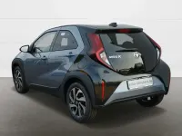 Neu Toyota Aygo X 72 PS (52 kW) 2026 1k3)/ black mica (209) (grau SUV