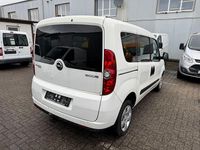 Gebraucht Opel Combo Edition 90 PS (66 kW) 2012 Weiß Van / Kleinbus