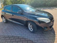 Gebraucht Renault Mégane 101 PS (74 kW) 2011 Schwarz Limousine