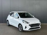 Gebraucht Hyundai i10 Comfort 63 PS (46 kW) 2025 Atlas white Kleinwagen