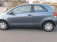 Gebraucht Toyota Yaris 69 PS (50 kW) 2009 Grau Kleinwagen