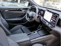 Gebraucht VW Passat 272 PS (200 kW) 2025 Grau (diabasgrau metallic) Kombi