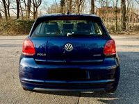 Gebraucht VW Polo 75 PS (55 kW) 2013 Blau Kleinwagen
