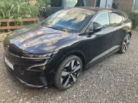 Gebraucht Renault Megane E-Tech Komfort 160 kW (218 PS) 2022 Schwarz Limousine