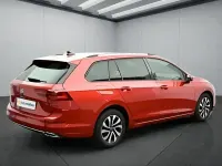 Gebraucht VW Golf VIII 115 PS (84 kW) 2023 Rot Limousine