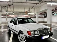 Gebraucht Mercedes E260 160 PS (117 kW) 1988 Weiß Limousine