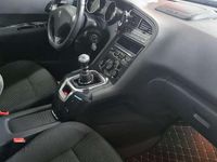 Gebraucht Peugeot 5008 Allure 120 PS (88 kW) 2014 Orange Van / Kleinbus